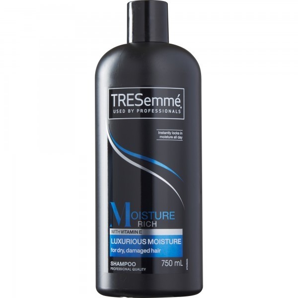 Tresemme Moisture Rich Luxurious Moisture With Vitamin E Shampoo For Dry, Damaged Hair 750ml